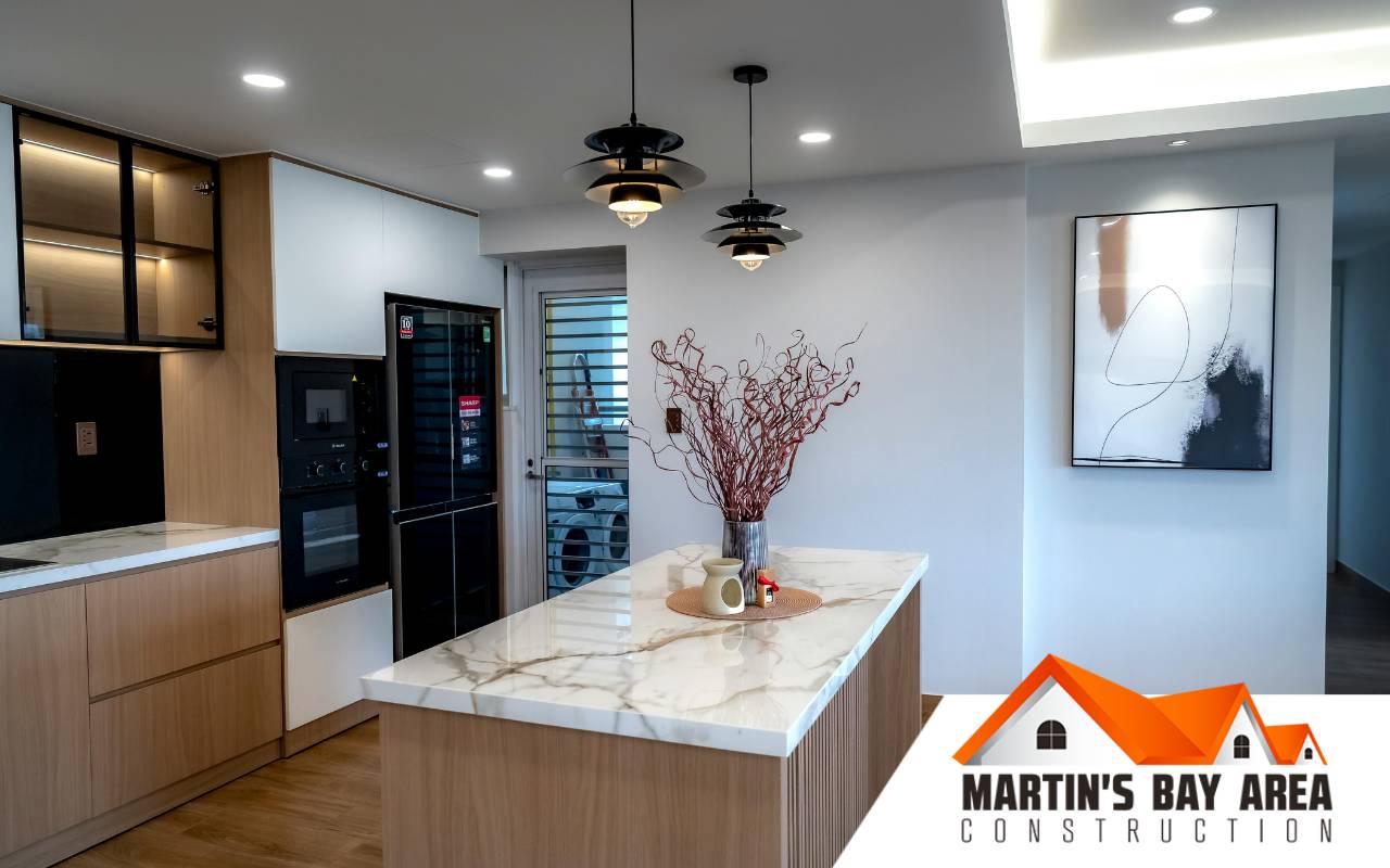 Pendant lights as part of kitchen lighting trends for Oakland homes